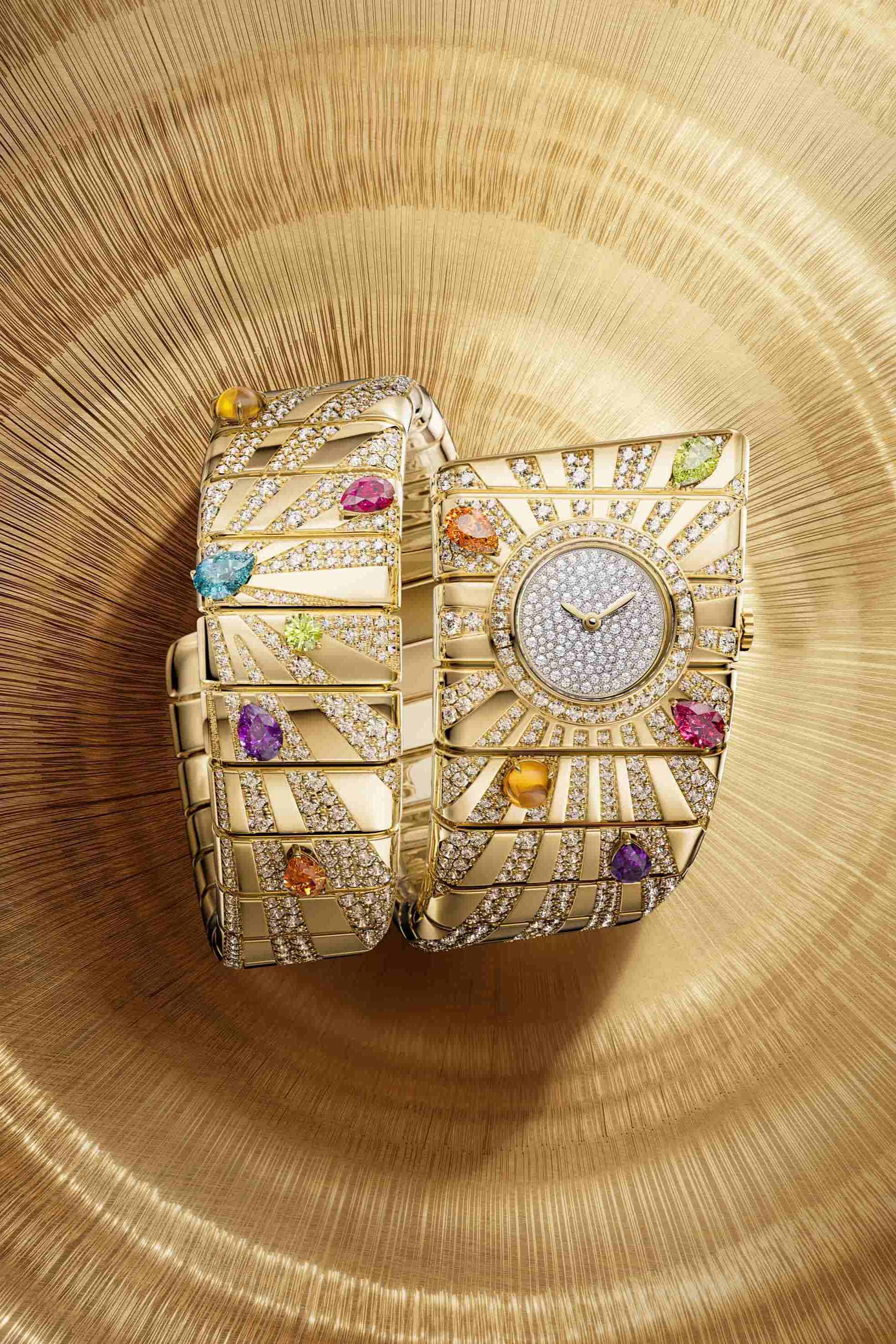 宝格丽Tubogas Manchette手镯式腕表回归！这款1974年的档案设计