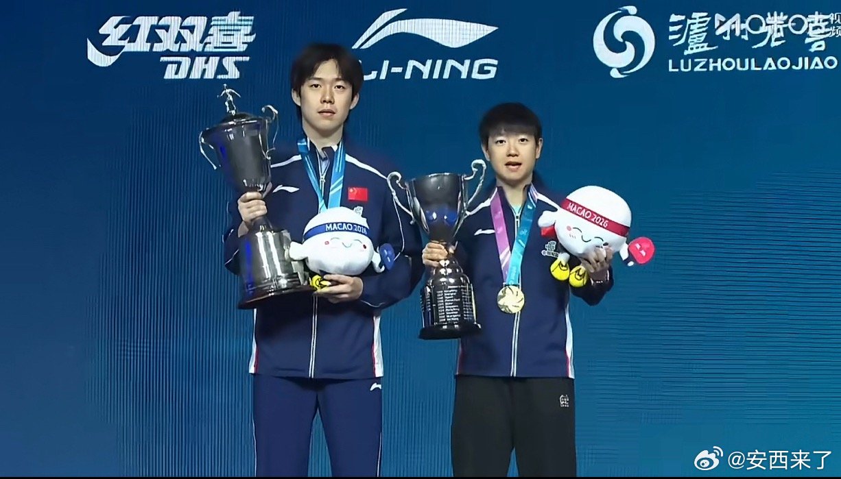 王楚钦问孙颖莎你的奖杯帽呢王楚钦，男子项目才有冒