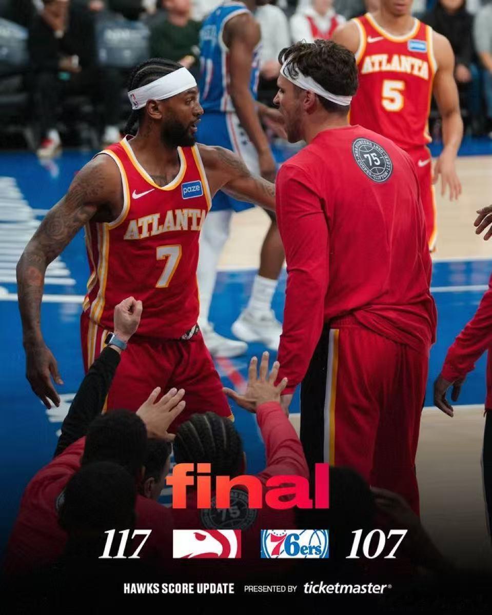 老鹰战胜76人约翰逊32分10篮板 老鹰117-107战胜76人，恩比德缺阵，老