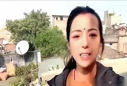 嫁给印度人的女子嫌印度太热太脏，就带着印度老公回国生活，享受着优美环境和各种便利