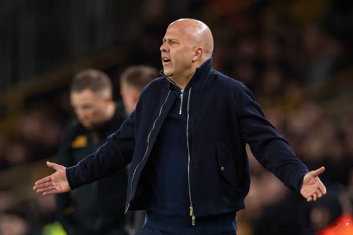 斯洛特3月份之后的战绩❌ 狼队✅ 狼队❌ 加拉塔萨雷➖ 热刺✅ 加拉塔萨雷❌ 布