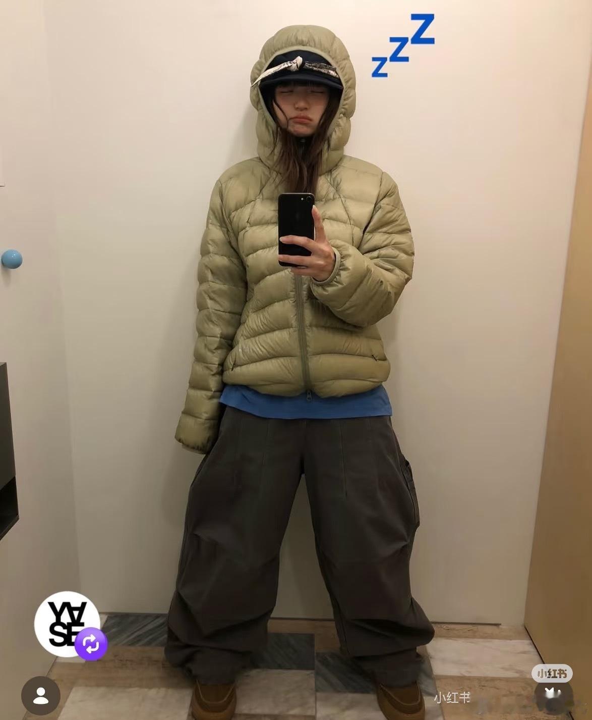 这羽绒服有点小种草啊 ​​​
