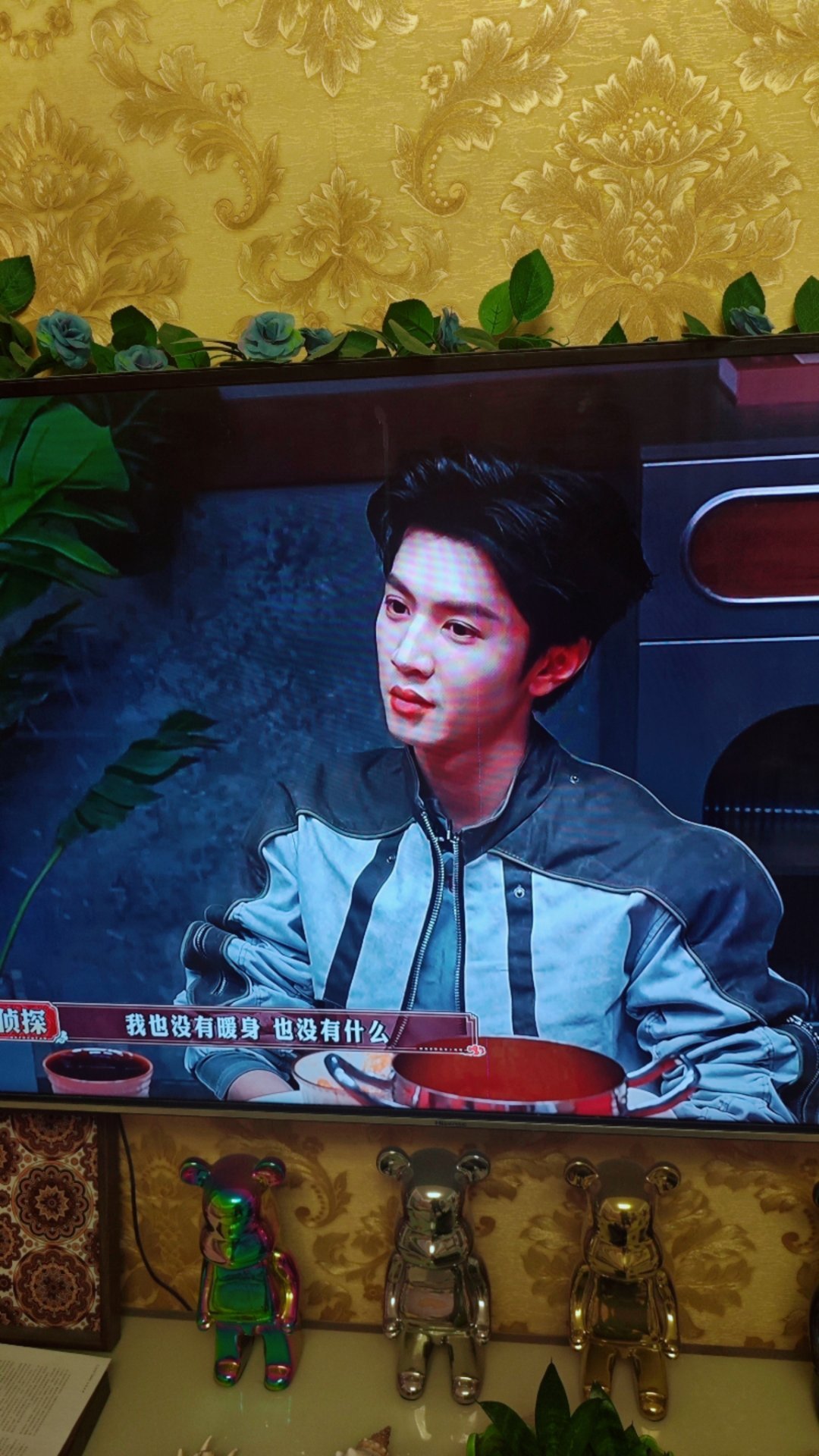 我在看《大侦探》的颜值担当，陈哲远。