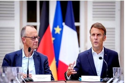 炸了？没炸。但火药味儿呛鼻子。

法国那边嚷嚷要报复，德国呢，嘴上说讨论启动反胁