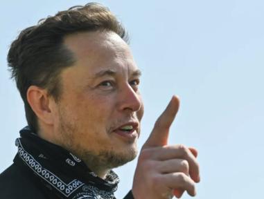 美国慌了？马斯克紧急发声，语出惊人：“唯一能让美国摆脱债务危机、避免破产的办法，