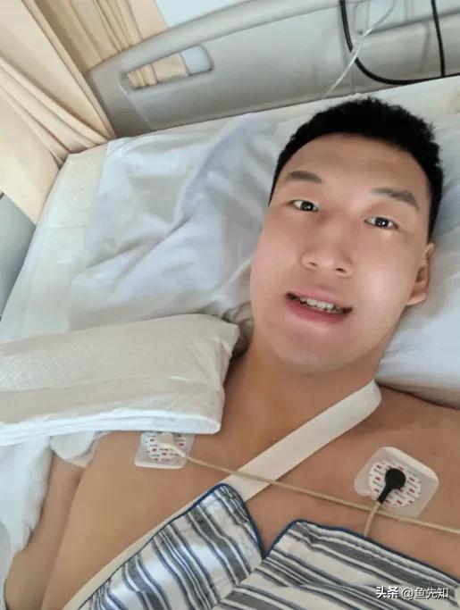 广东男篮副队长杜润完成肩部手术后发文，等出厂的时候，准头会调的更准。不知道是不是
