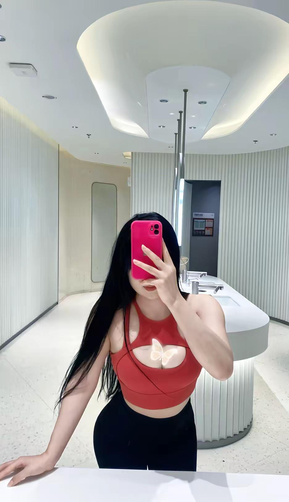 别再对我太好了 醒来的落差感太痛了健身穿搭 毫无训练痕迹 御姐 蜜桃tun