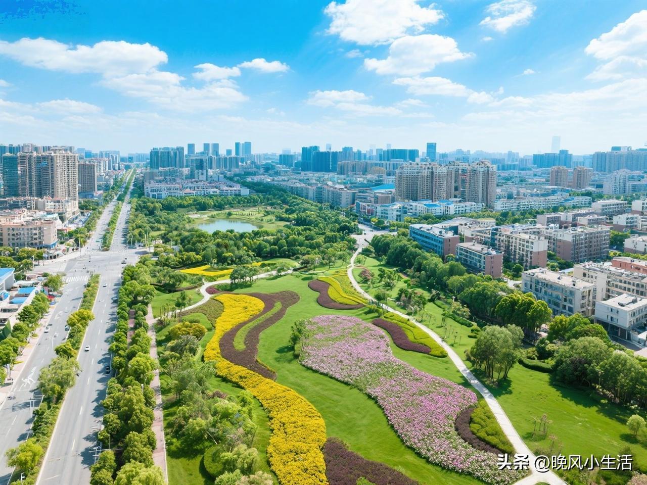 和老公结婚五年，我们终于攒够首付，买了一套三居室的新房。拿到钥匙那天，我抱着房产