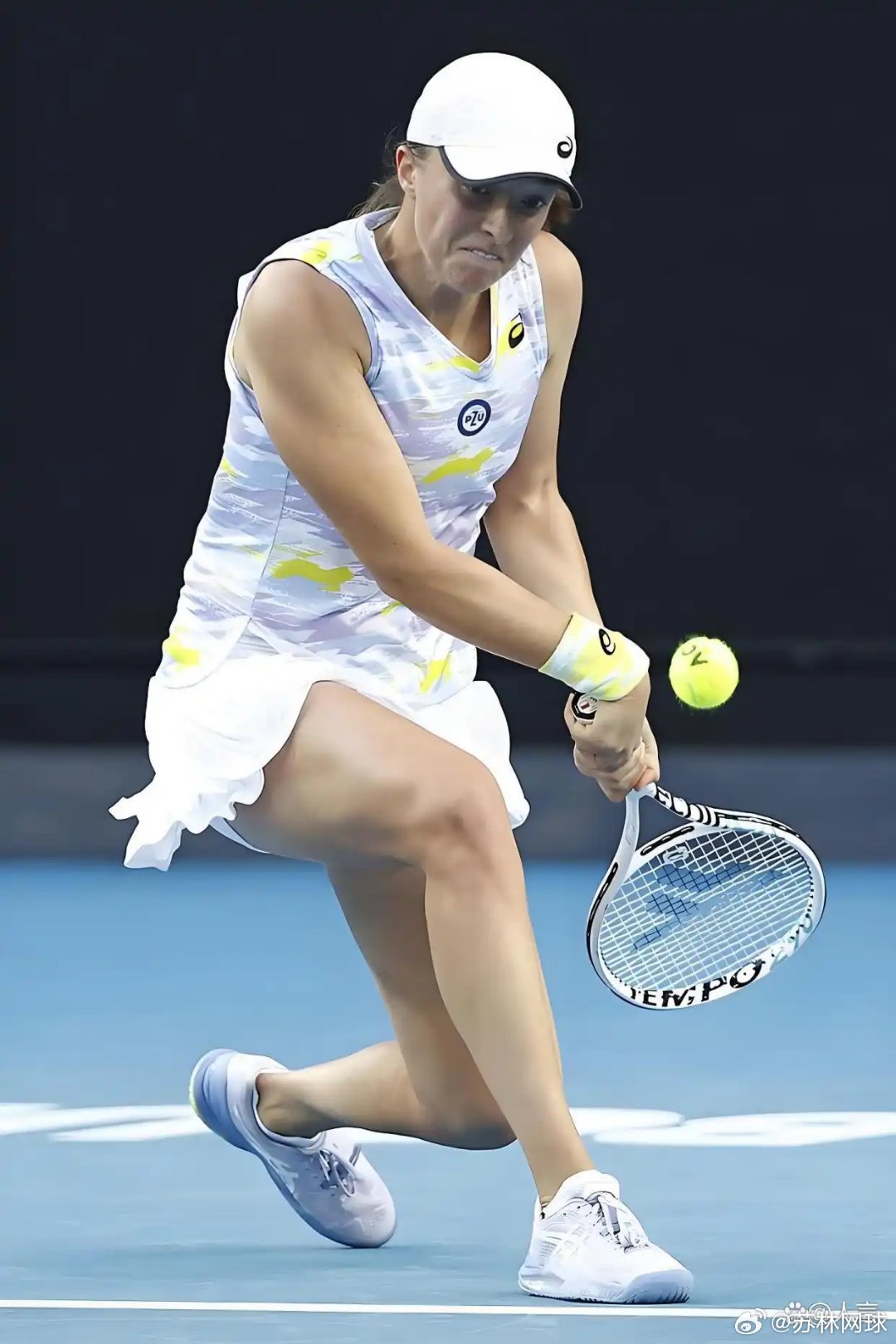 斯瓦泰克6-1/5-7/3-6不敌同胞林内特，迈阿密首轮出局。这样🇵🇭伊埃拉