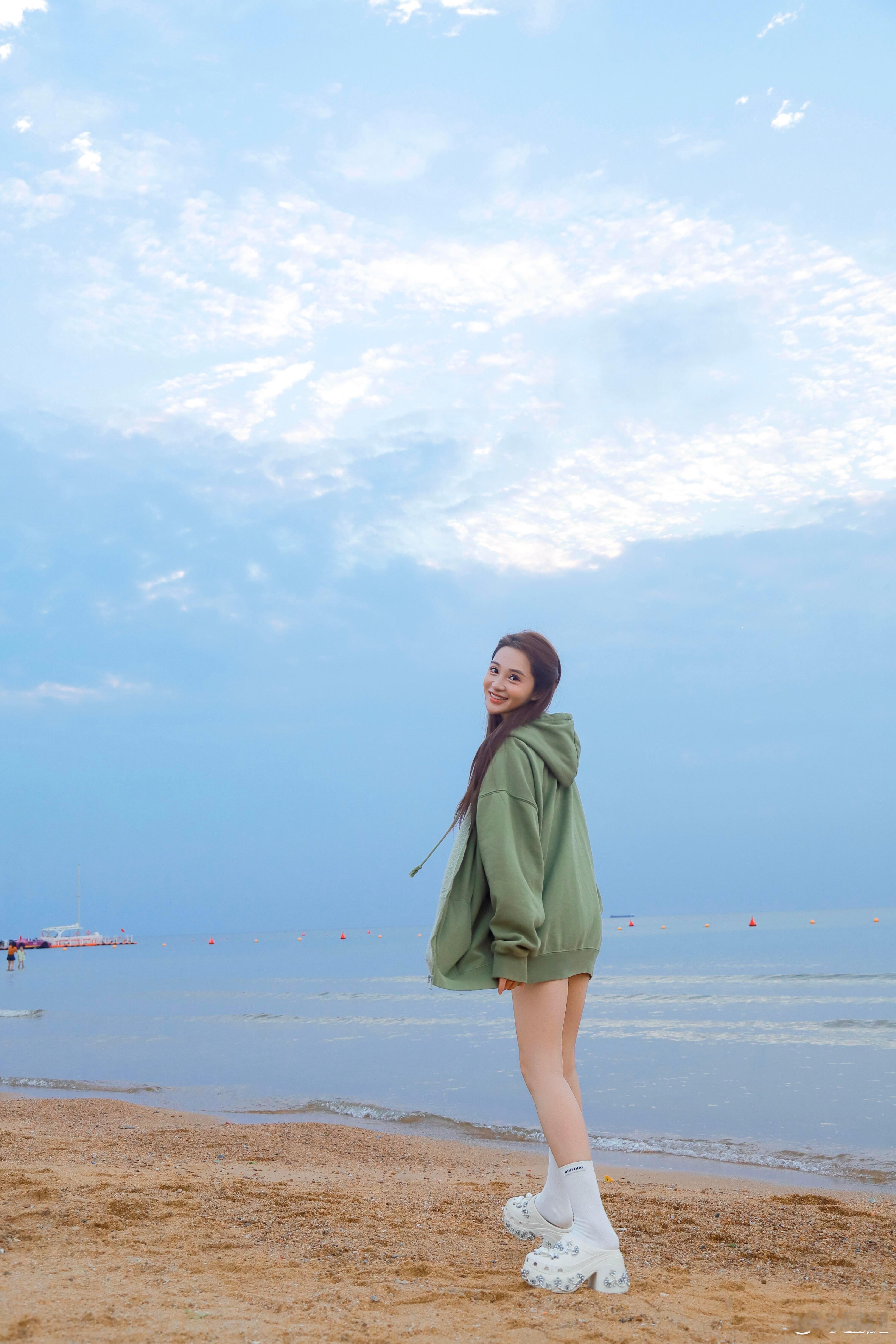 孙嘉璐 🌊 海边拍照 