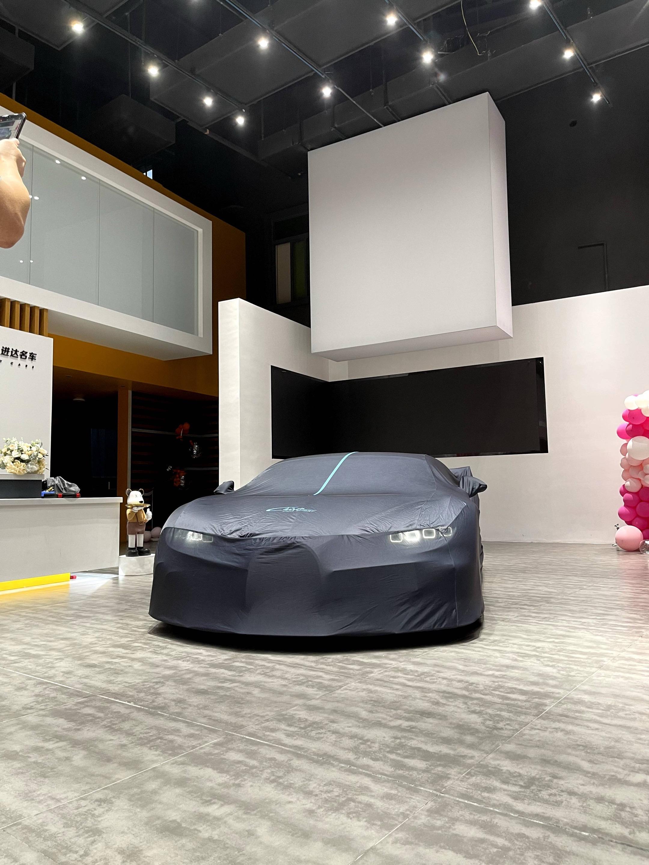 大少的svj卖了后，某车行出现一台W16的猛兽