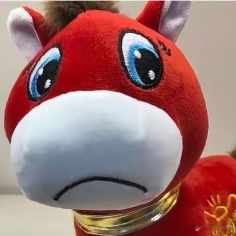 情绪价值更值钱！义乌“哭哭马”生肖玩偶意外爆火，订单排到三月份！

这本来是一起