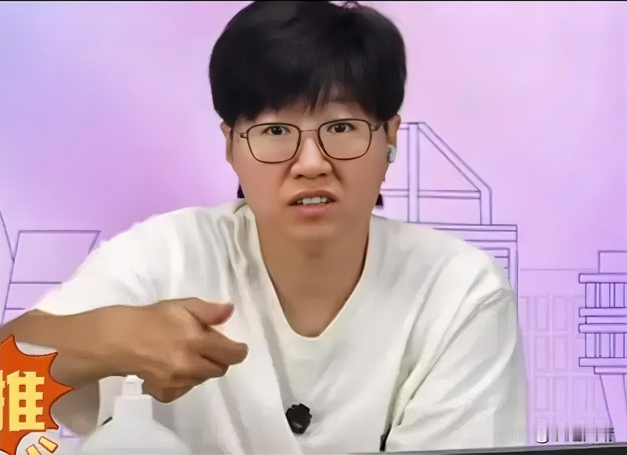 过分了，
明明陈熠3‑1战胜阿布拉米安，
成功挺进了女单八强，可是郭炎还是觉得她