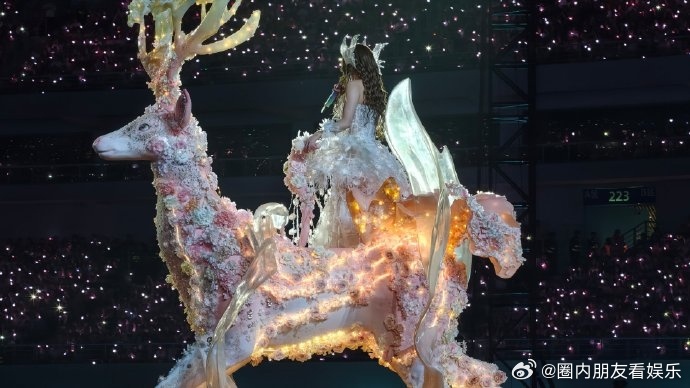 张韶涵滁州站内场刷新场馆纪录张韶涵在三线城市的上座率首次登陆滁州开唱便开启多轮加