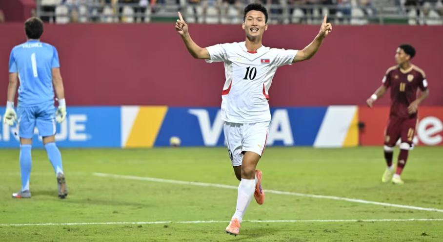 3支亚洲球队亮相今夜U17男足世界杯八分之一决赛：日本朝鲜上演亚洲“德比”、乌兹