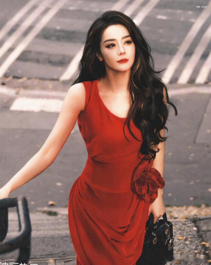 迪丽热巴 