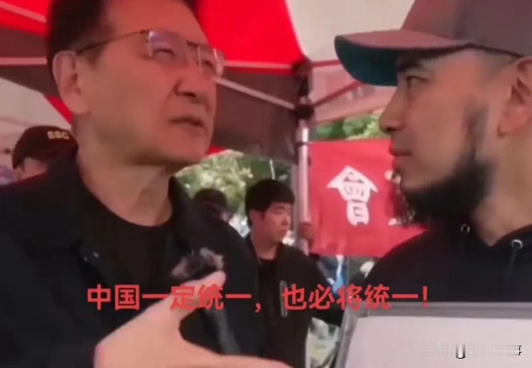 赵少康谈统一！
     赵少康在接受记者采访时，记者问到，台湾跟大陆和平统一，