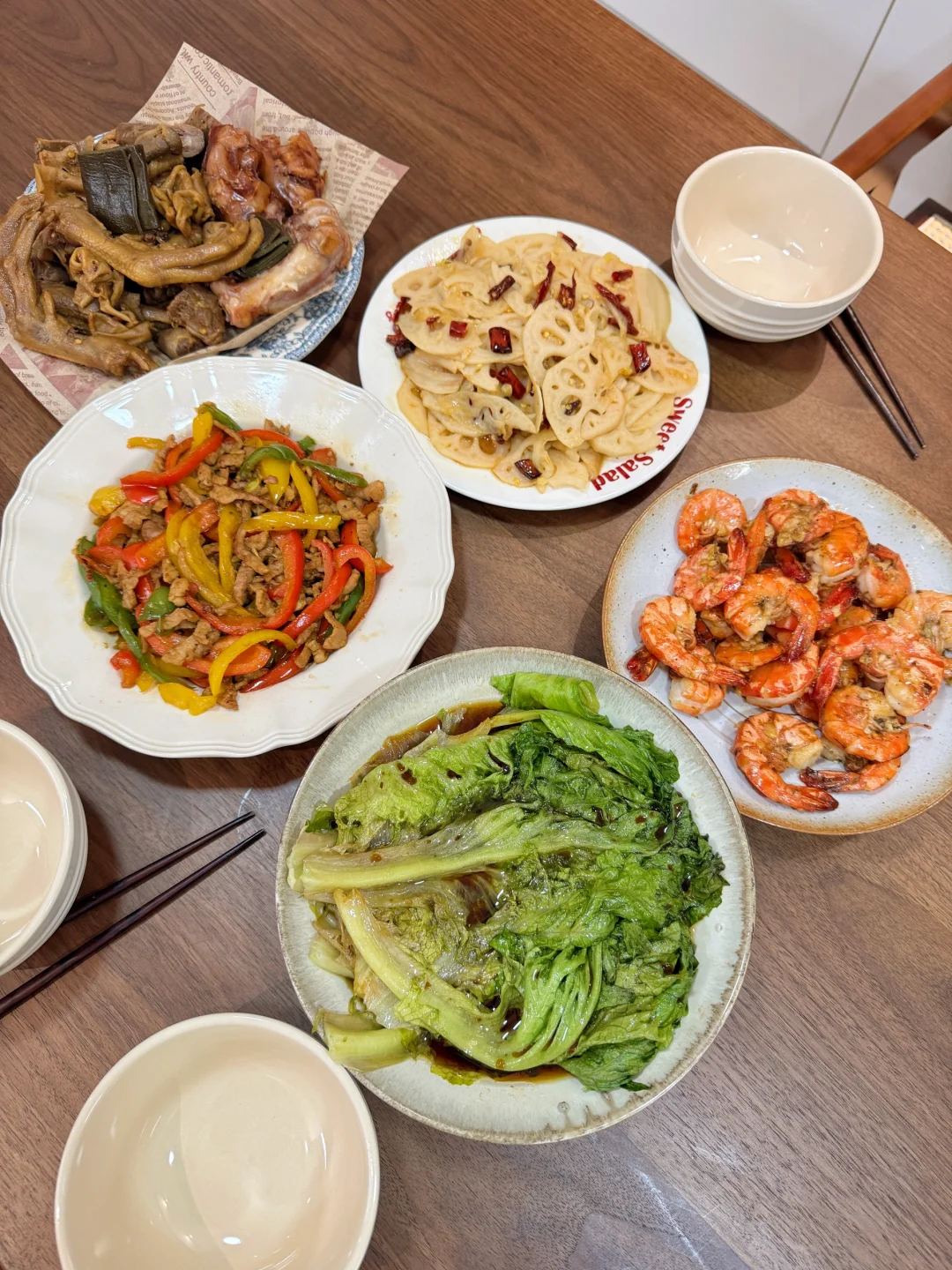 在家吃干净的饭菜，做饭也是一件很治愈的事