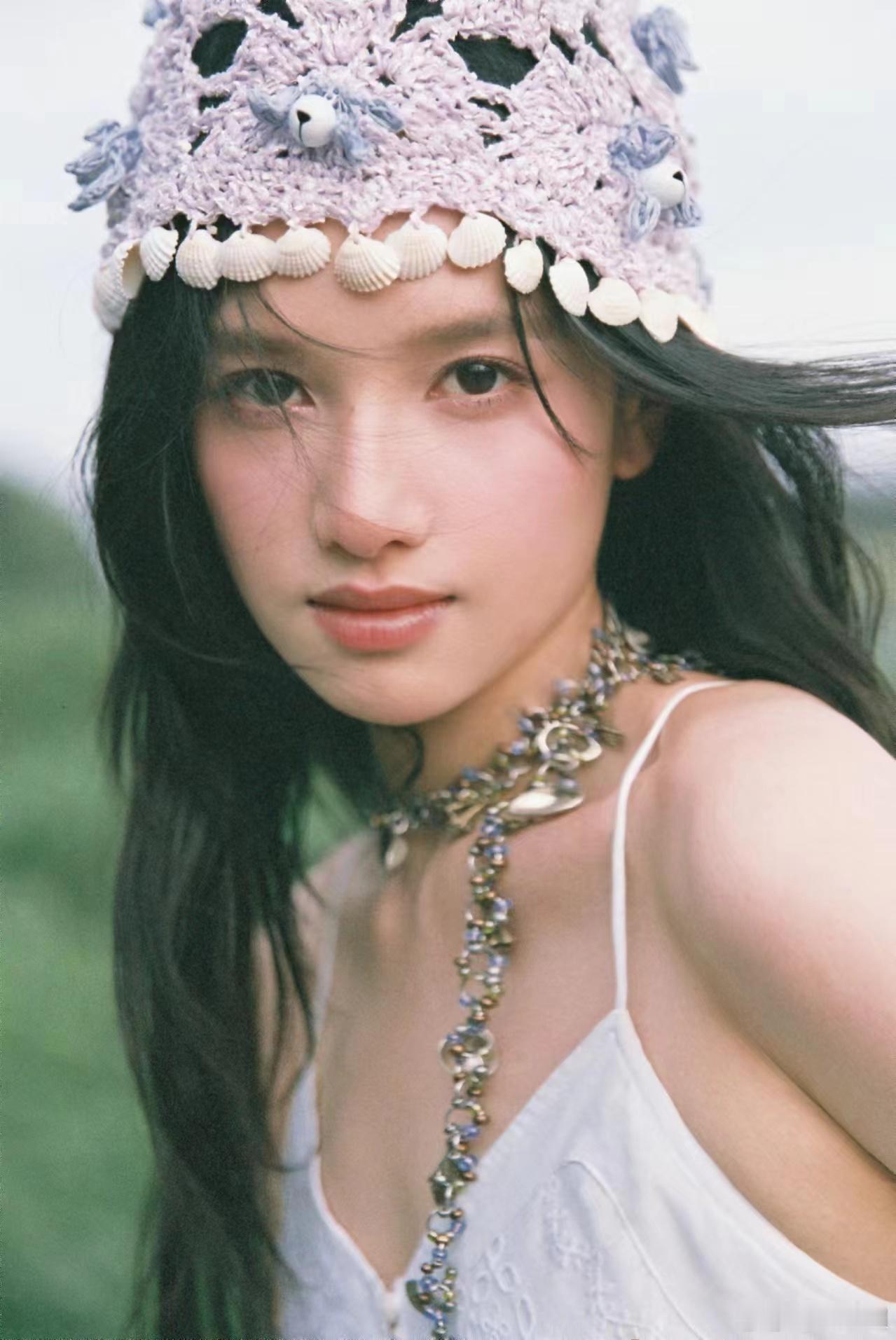 #张婧仪勾花贝壳帽##张婧仪生日饭撒#   生日快乐婧仪公主👸🏻 ​​​