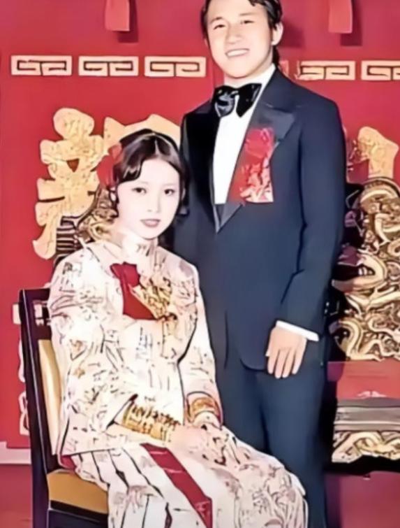 1973年曾志伟听着妻子王美华在产房里的哀嚎声气得火冒三丈，推开门就怒骂在手术台
