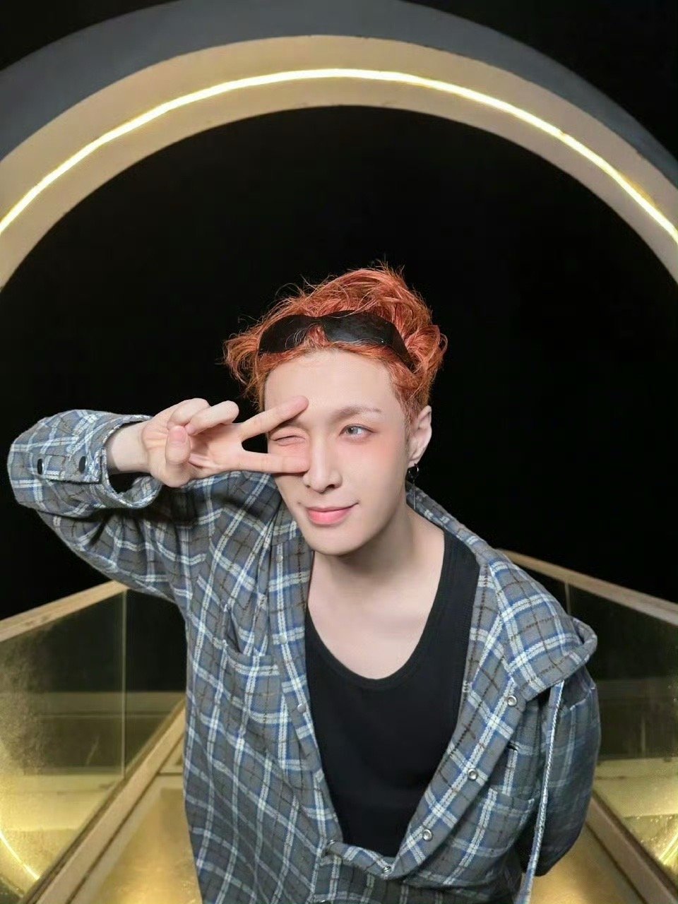 张艺谋团队合作张艺兴 谁还没被张艺谋团队合作张艺兴的消息惊到！顶级导演团队加上实