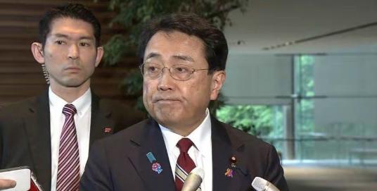 5 月 22 日金鸡湖畔 APEC 会议，日本大臣不聊合作，反倒当众逼中国松绑稀