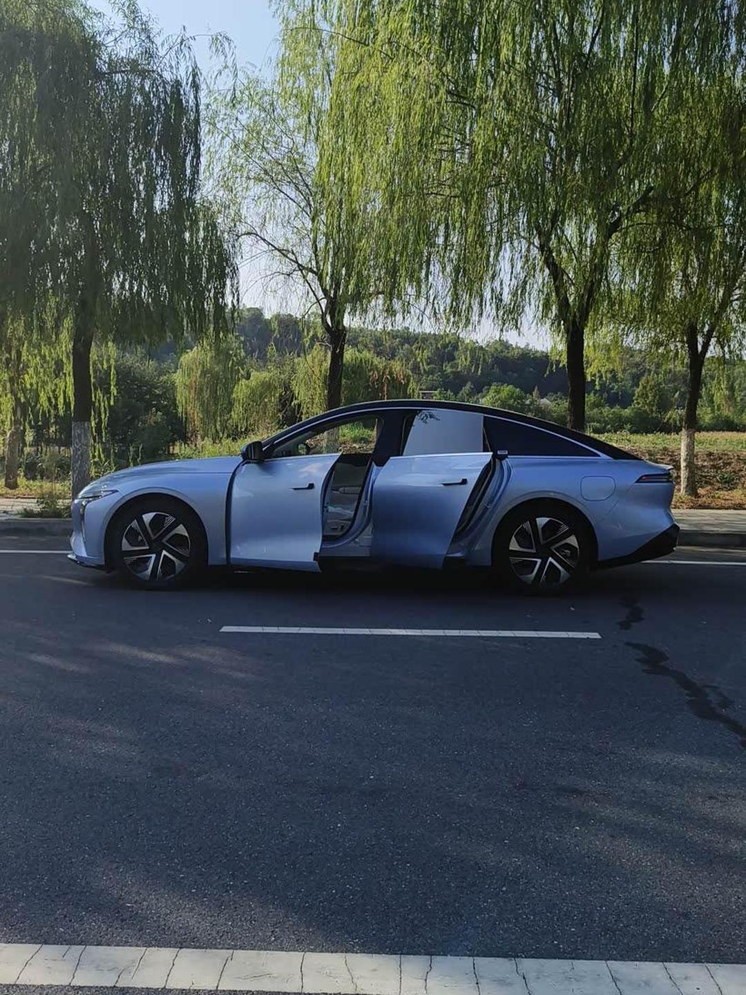 星海S7，我的出行搭子过年搭子
开了个把月，这车简直是我的快乐源泉！💕

颜值