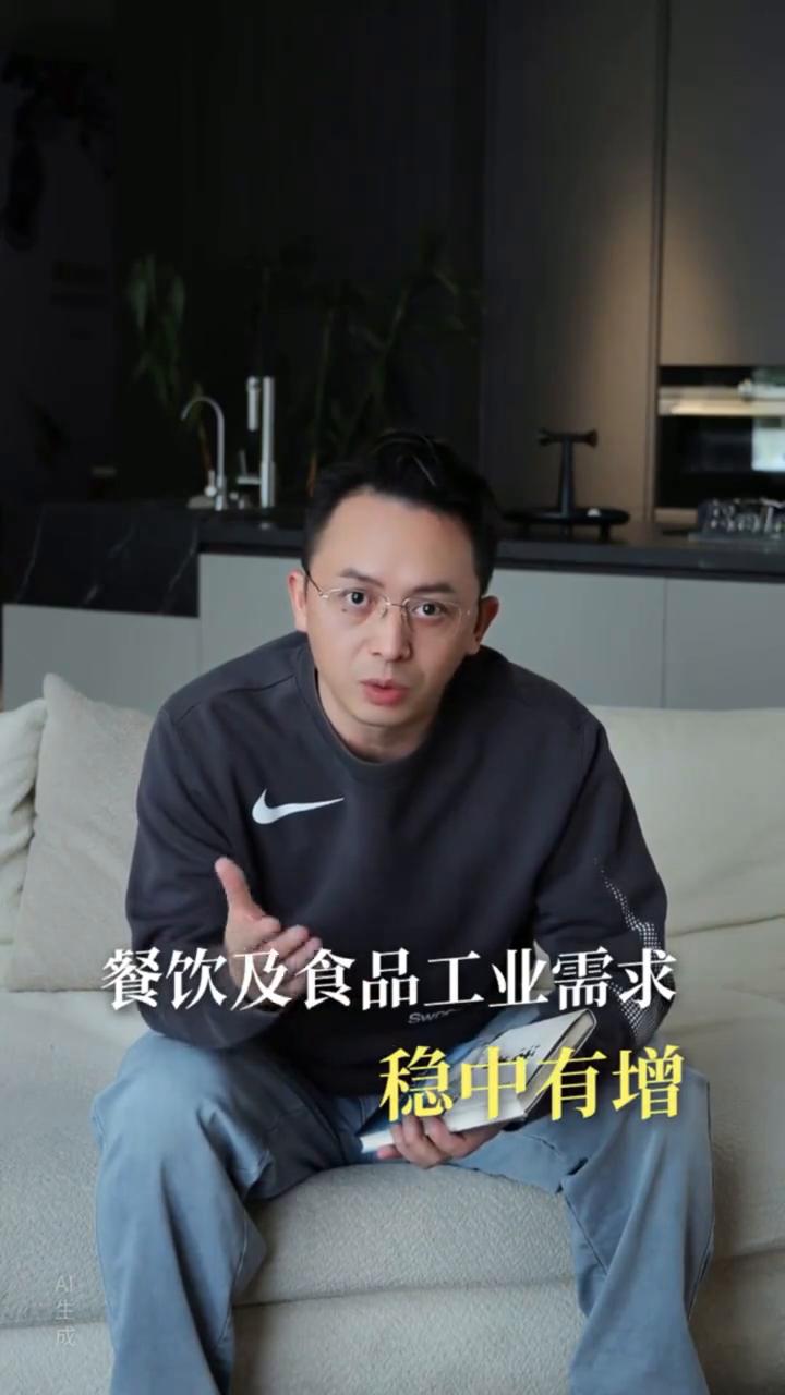 鸡蛋价格飙至10年顶点，通胀真的要来了吗？
蛋价创十年同期新高，背后是供给收缩、