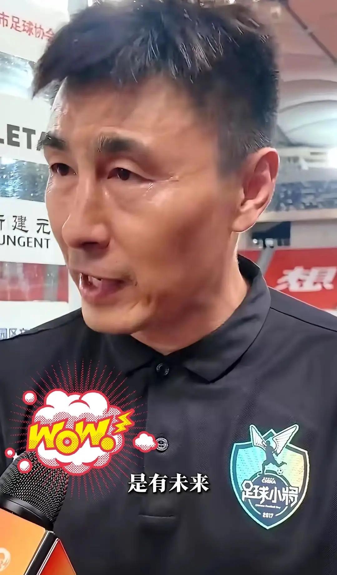 李玮锋一句话
戳中了中国足球最痛的地方
他说，范志毅在上海带小孩，马明宇在四川办