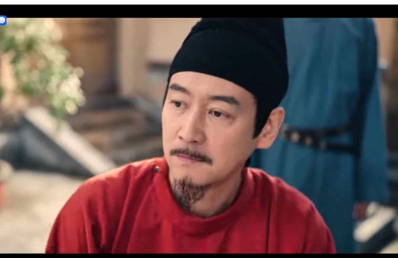 在《唐诡奇谭》中，身为上级单位的雍州府司法参军的卢凌风，却对长安县令辛子房毕恭毕