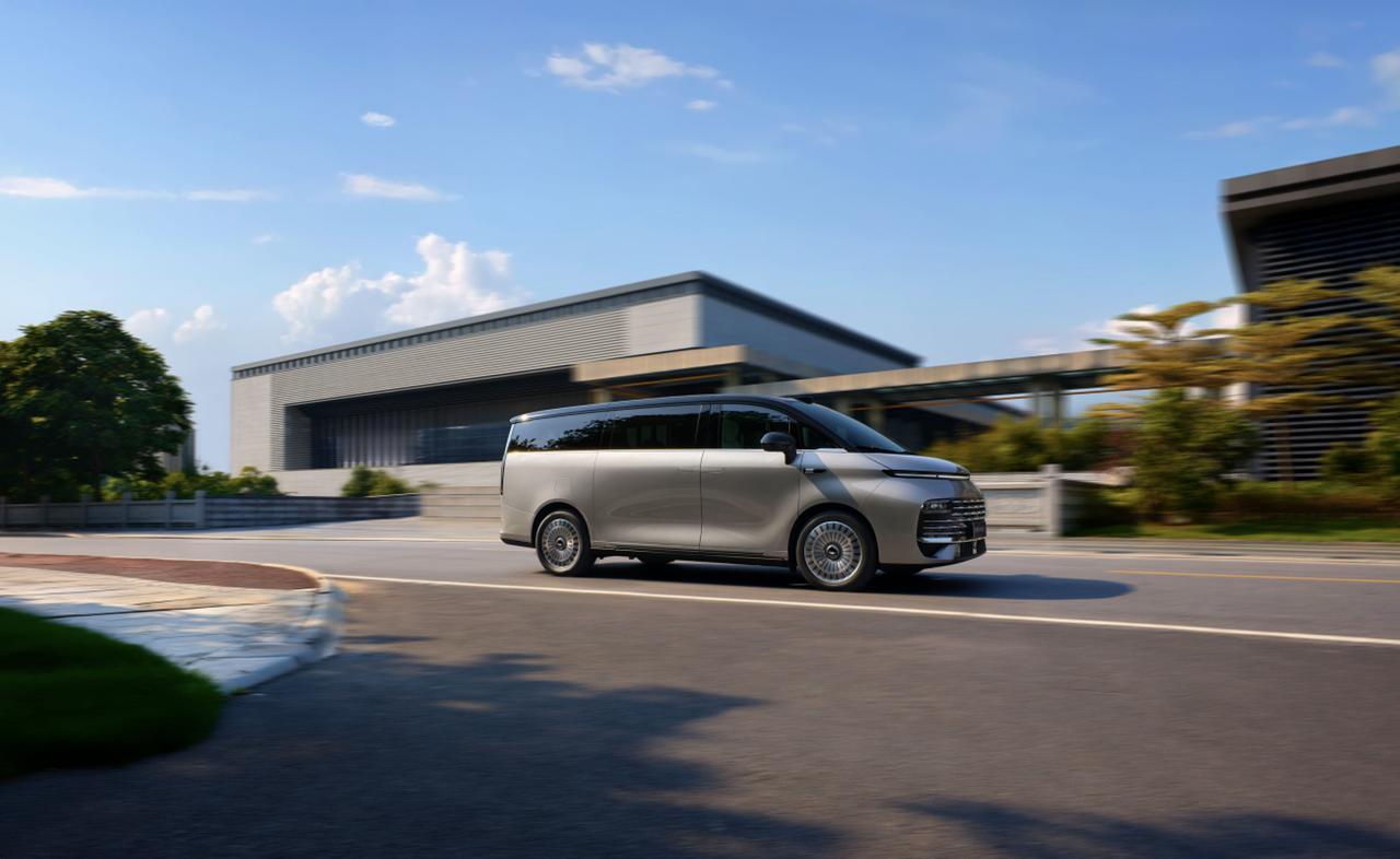 吉利银河V900正式上市 ，上市限时指导价26.98万元-32.98万元 ，有以