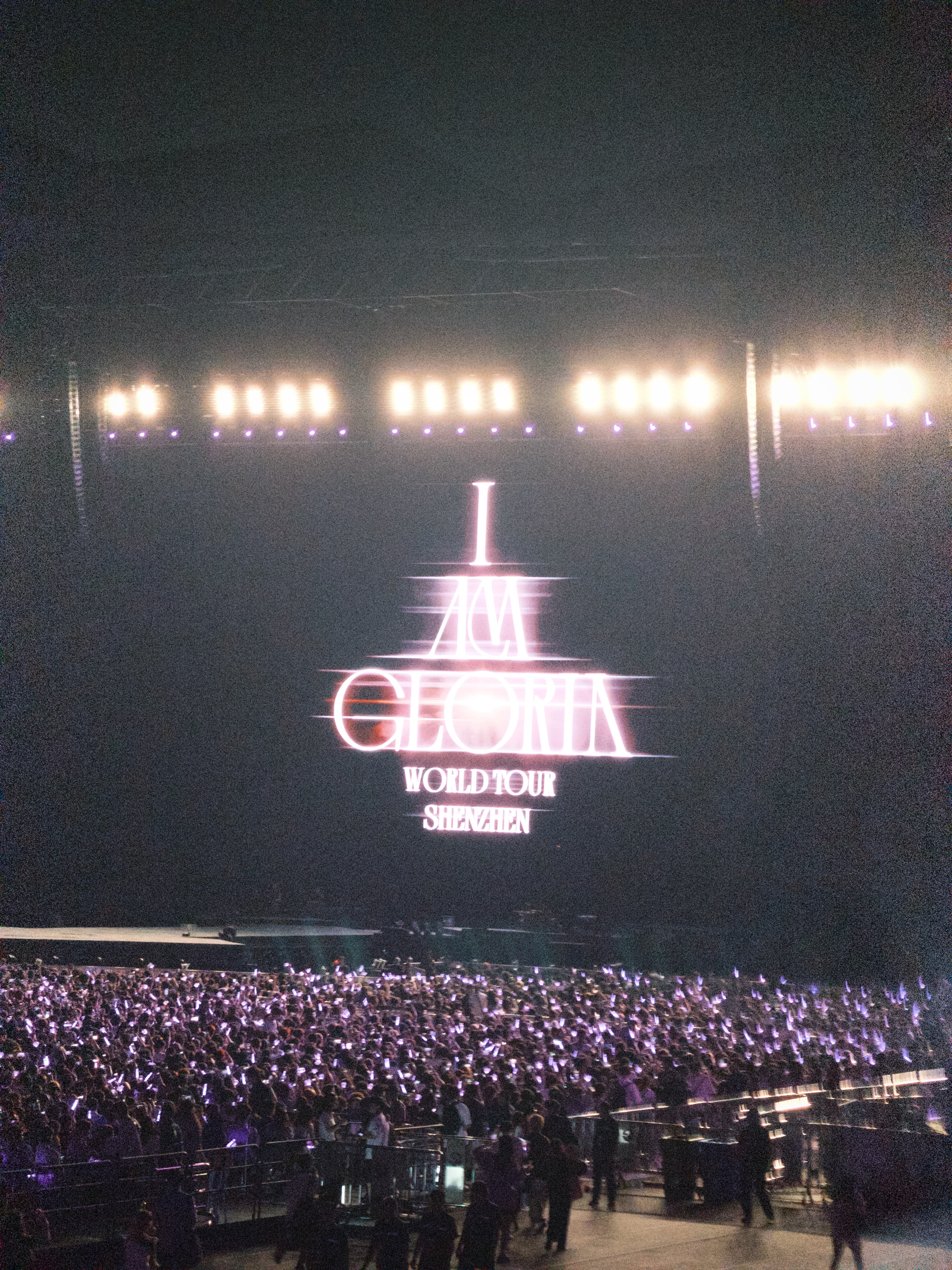 just one last dance~~ ​​​