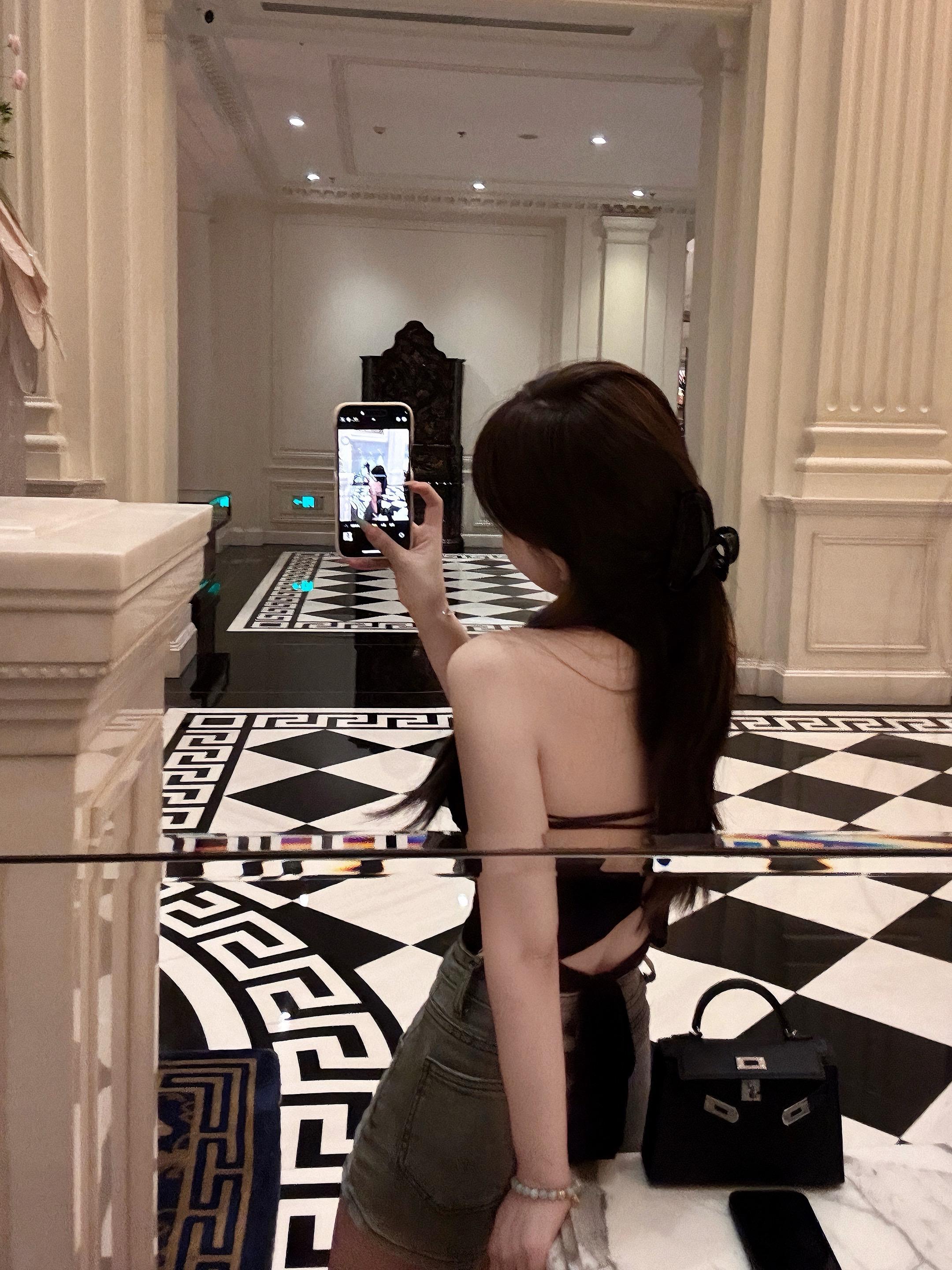 好想谈一场 你妈拿一千万让我滚蛋的恋爱.