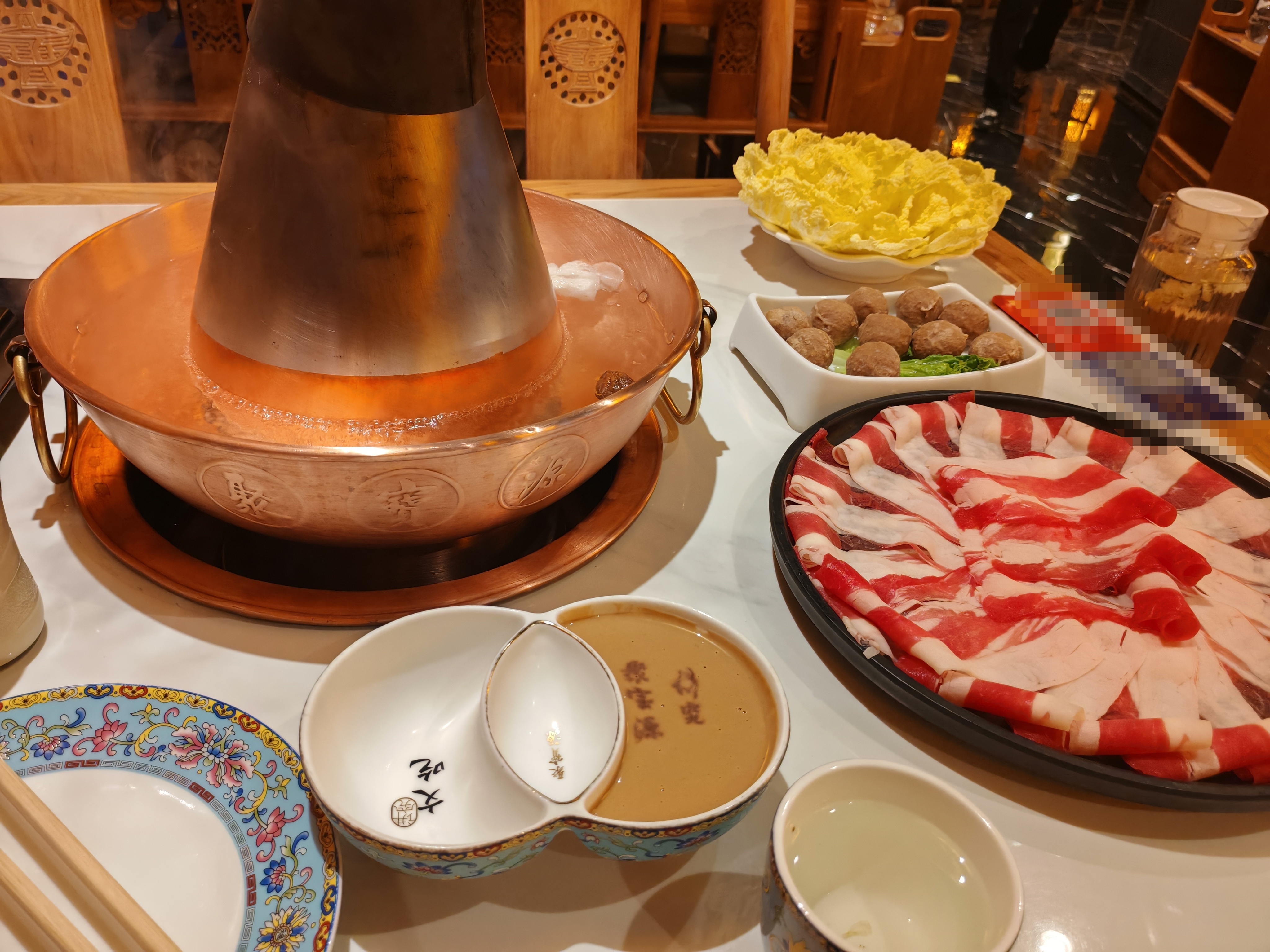 夏日西瓜冰[超话] 北京没来得及吃的聚宝源在我家附近吃上了，这个福袋实在是太多了