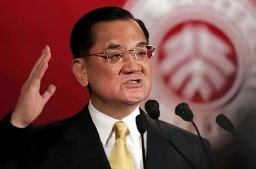 在近期，台湾省内国民党大选，竞争激烈，而在这种紧要关头，连战毅然决然的力挺郑丽文