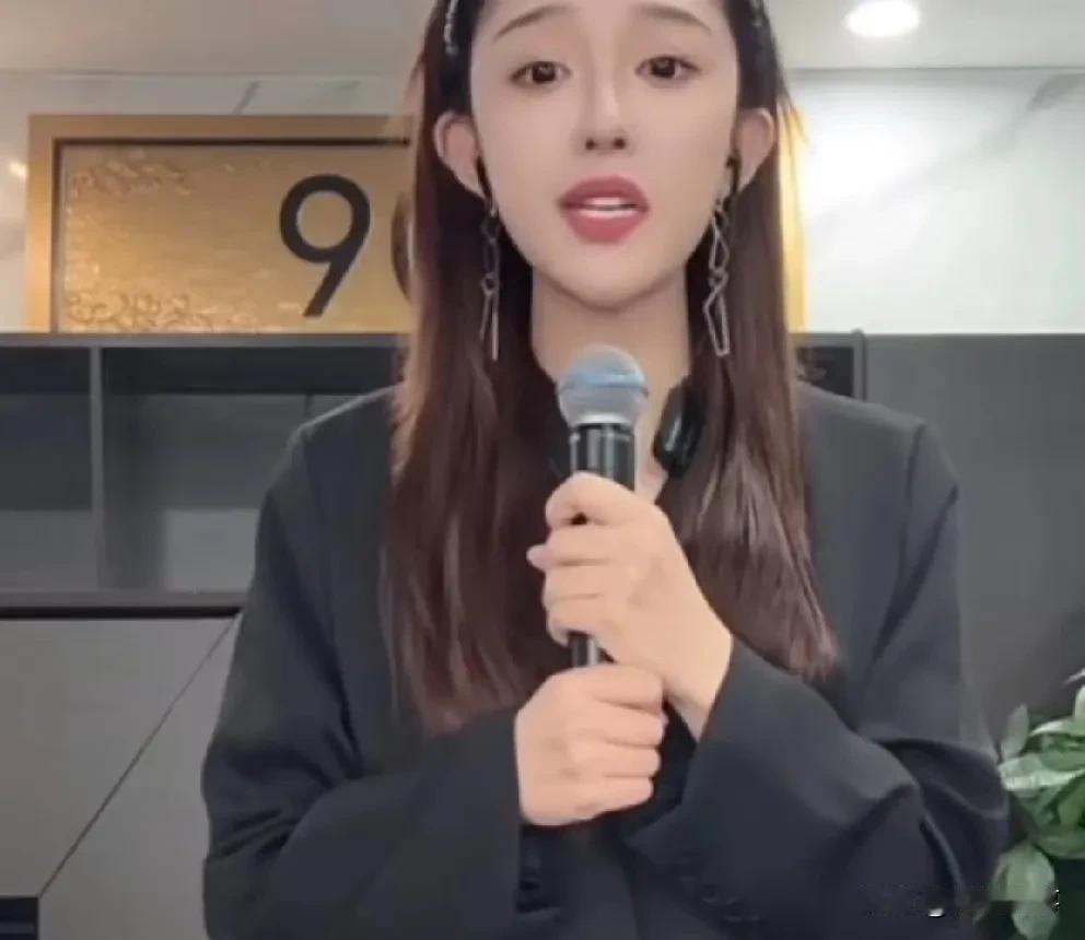 娜美否认洗仙家粉丝，大家都是成年人！

           娜美回应帮仙家，人
