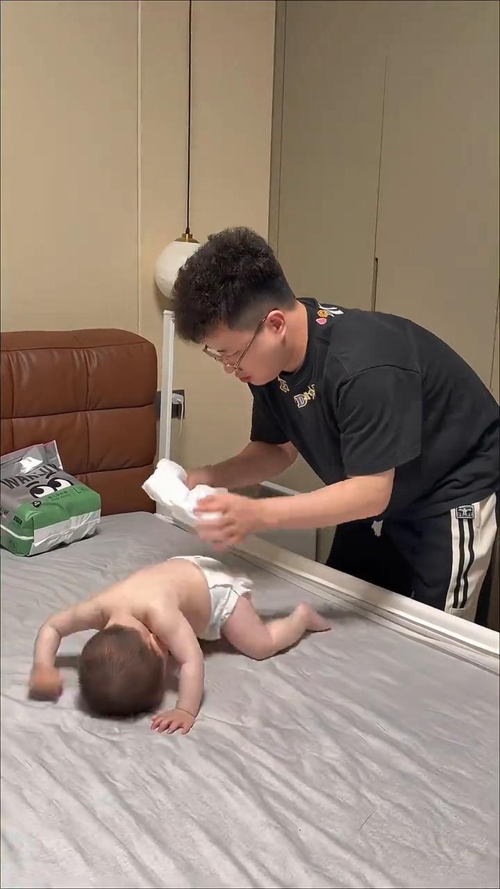 啊，哈哈哈哈，哈哈。