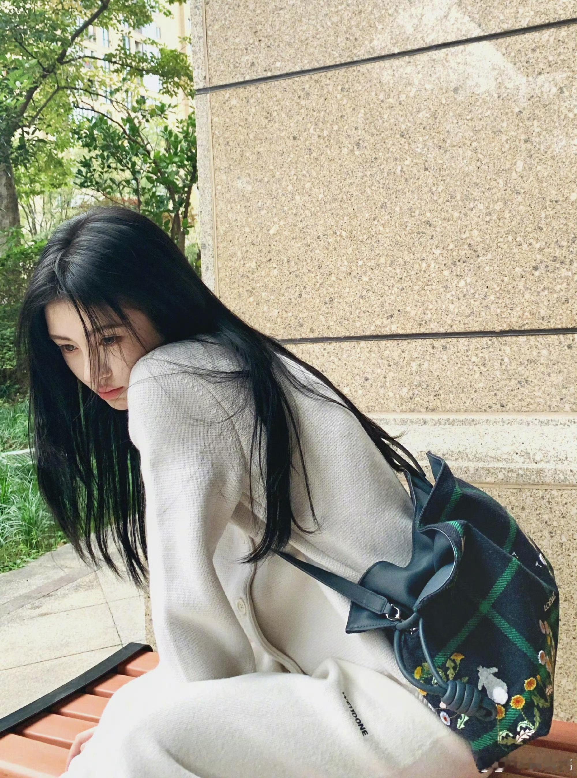 叮🔔鞠婧祎来袭！软软糯糯的美女姐姐和冬天最配哦！ 