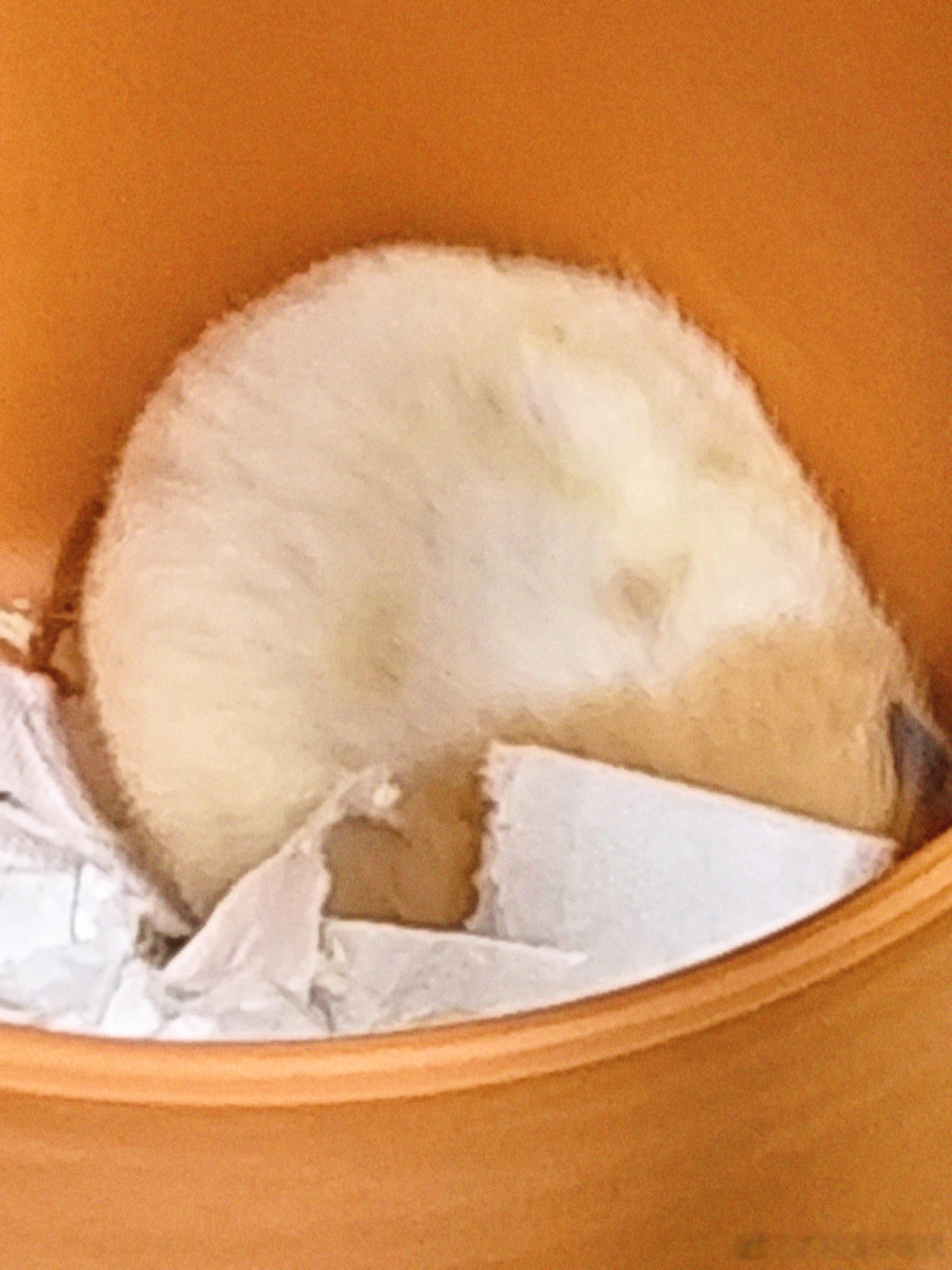 干瘪瘪的芝士球 