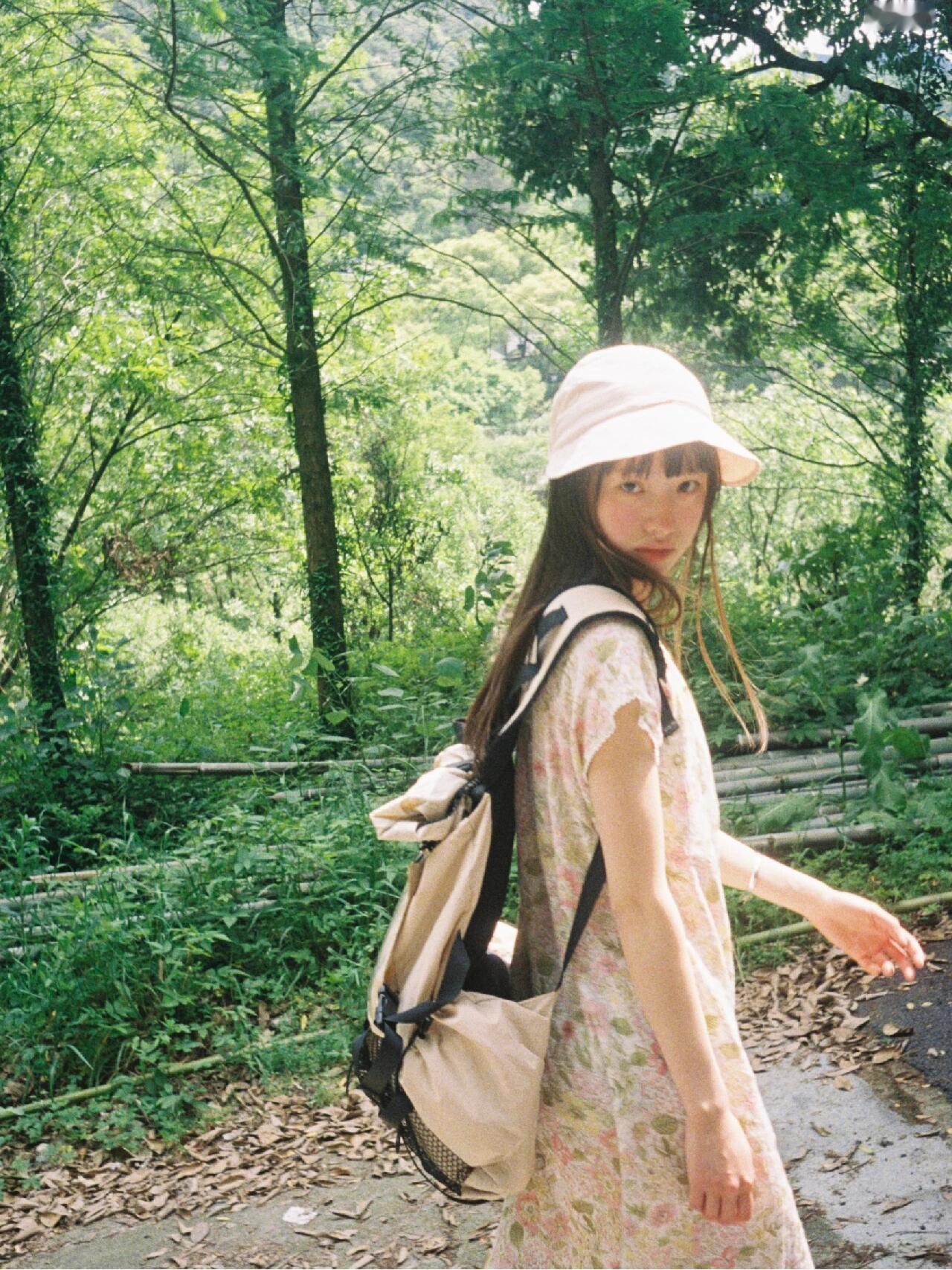 存一些爬山拍照姿势 ⛰️ ​​​