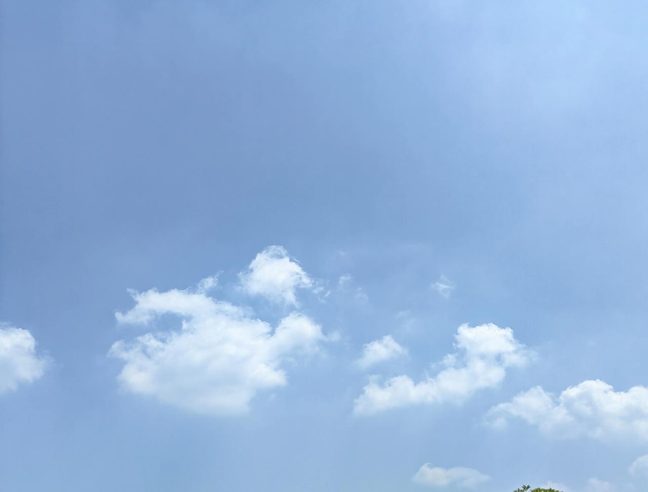 以前总爱硬撑，觉得自己忍忍就过去了，不想让家人跟着操心。后来慢慢发现，有些心事压