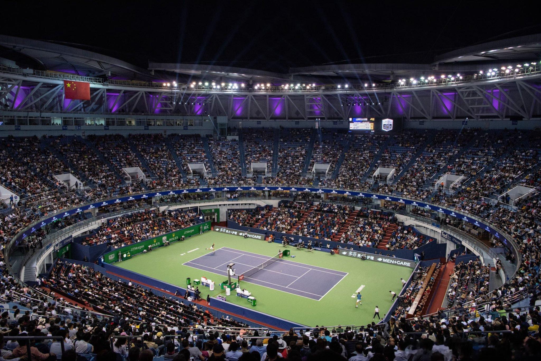 📊 ATP前十 赛季末前需要保的积分 🏁1️⃣ 辛纳 🇮🇹 — 3550
