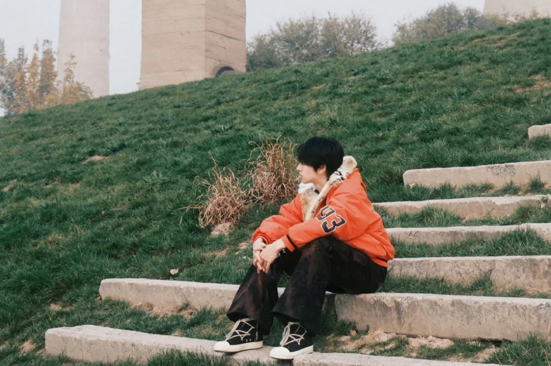 朱志鑫你来啦!🥰好想你哦，全世界最棒的志鑫宝宝要天天开心哦!我们永远爱你[给你