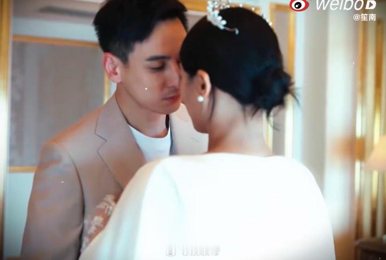 马思纯34秒视频换了18套造型 马思纯用一支视频，完成了一次对自我边界的大胆探索