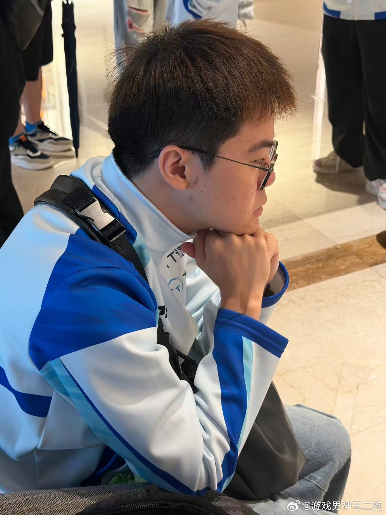中外精英对抗赛当各路冠军集结赛场，当总决赛FMVP强势登场，跨国较量正式打响！ 