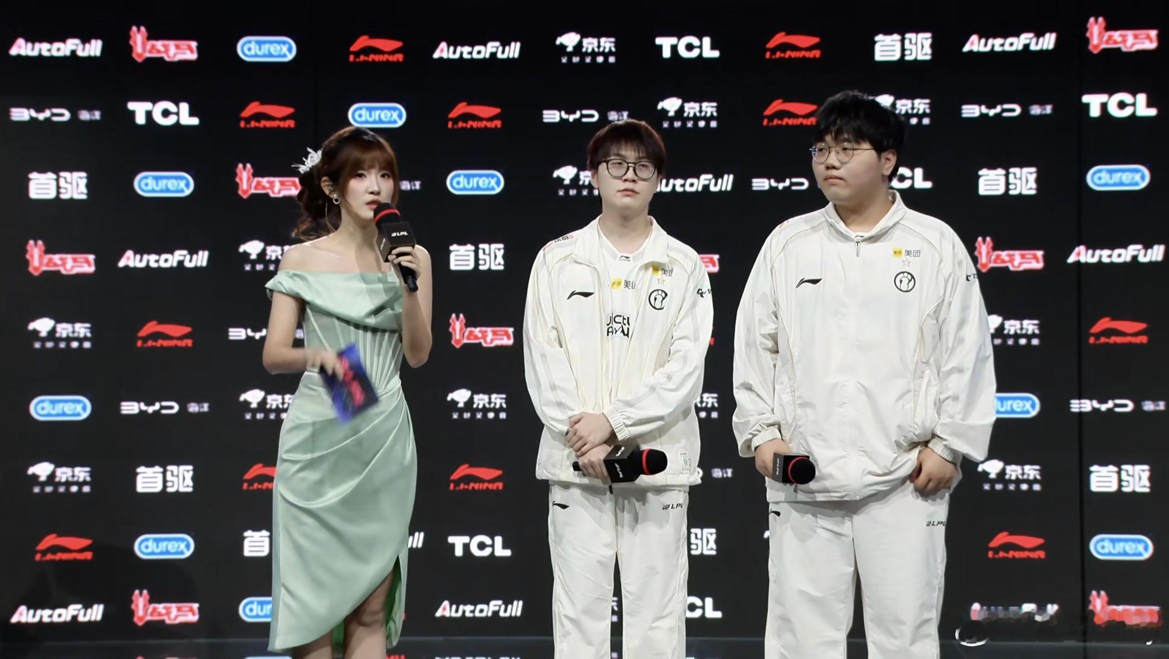 iG晋级S16iG就是有那种不管经济差多少你都觉得它打团能赢的魔力！越不被看好越