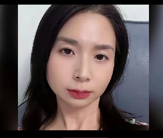 催丽丽，一开始还挺同情她，没想到这么厉害，看她怼人的样子，恨不得把那些质疑她的人