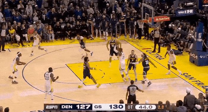 一锤定音！巴特勒压哨三分锁定胜局！
在今天NBA常规赛勇士对阵掘金的加时赛最后时