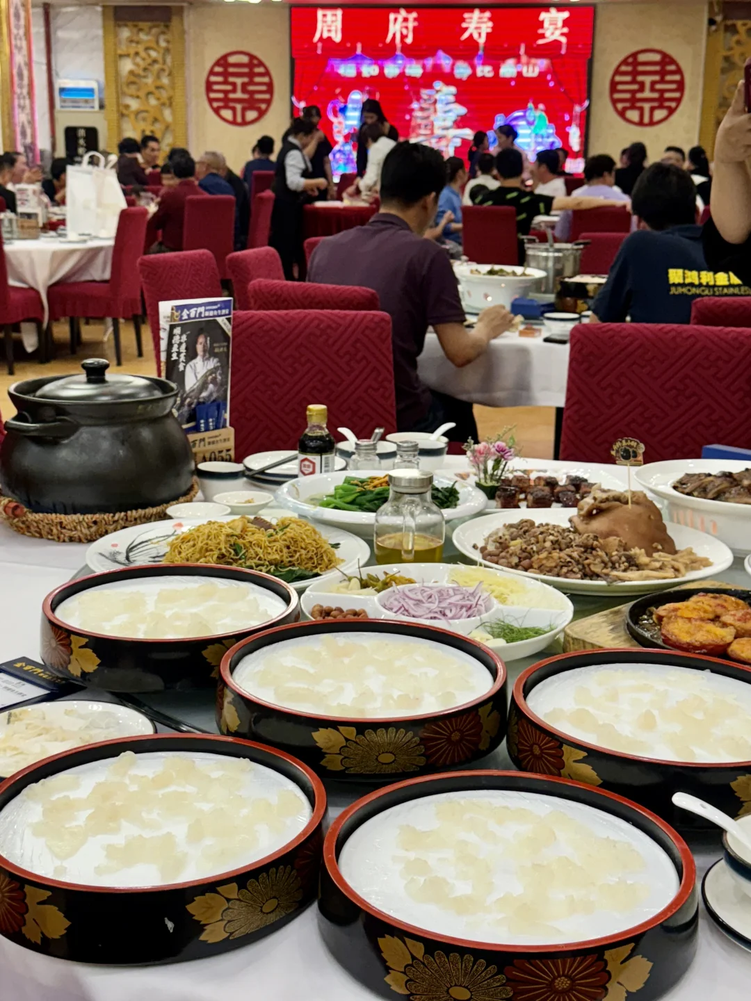 顺德！！永远可以相信坐满本地人的酒楼…