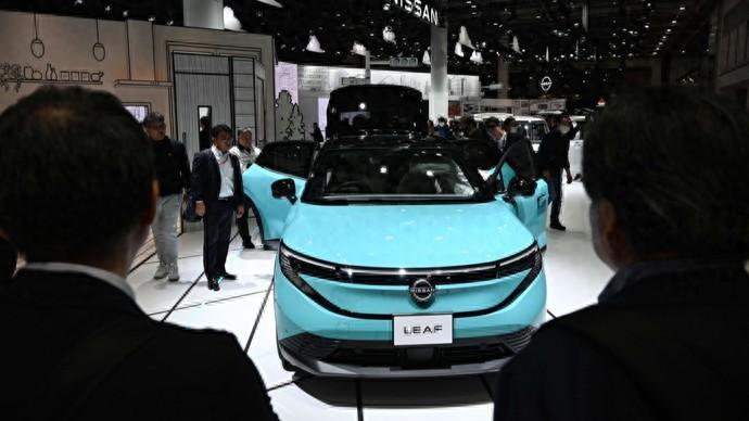 当《日本经济新闻》公布2025年全球汽车销量榜单时，整个行业都沸腾了——中国车企